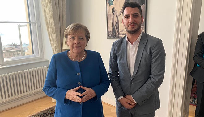 Merkel’in basın ve ifade özgürlüğü mesaisi: Evrensel gazetesi de gündeme geldi